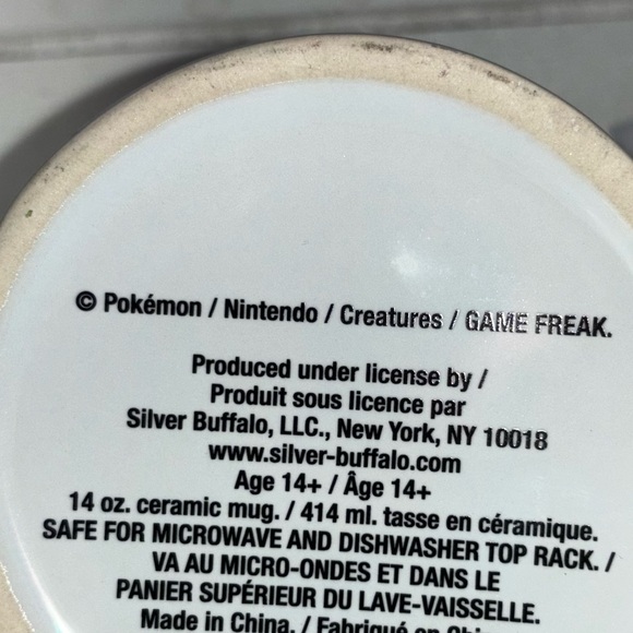 Pokemon Christmas Pikachu 14 oz Mug Holiday Gifts Novelties NWT - Picture 4 of 6